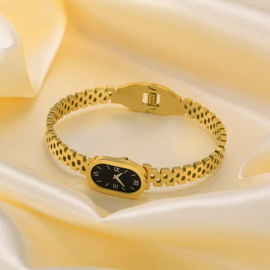Zewyne Opulent Time Bracelet – Where Elegance Meets Precision
